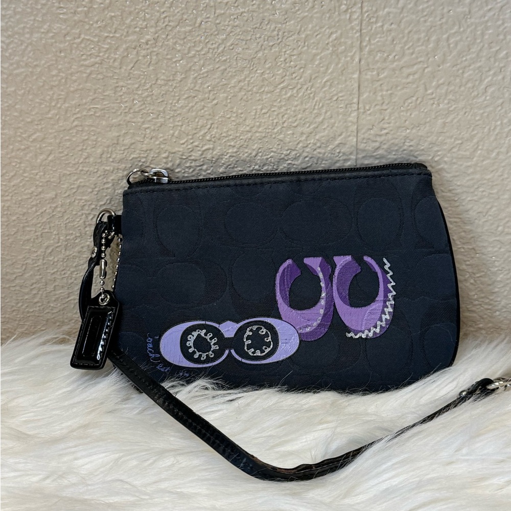 Vintage Coach Signature Black and Purple Wristlet - Picture 3 of 11